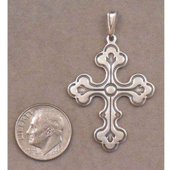 Jewelry - NEW Sterling silver cross pendant SJ934-08